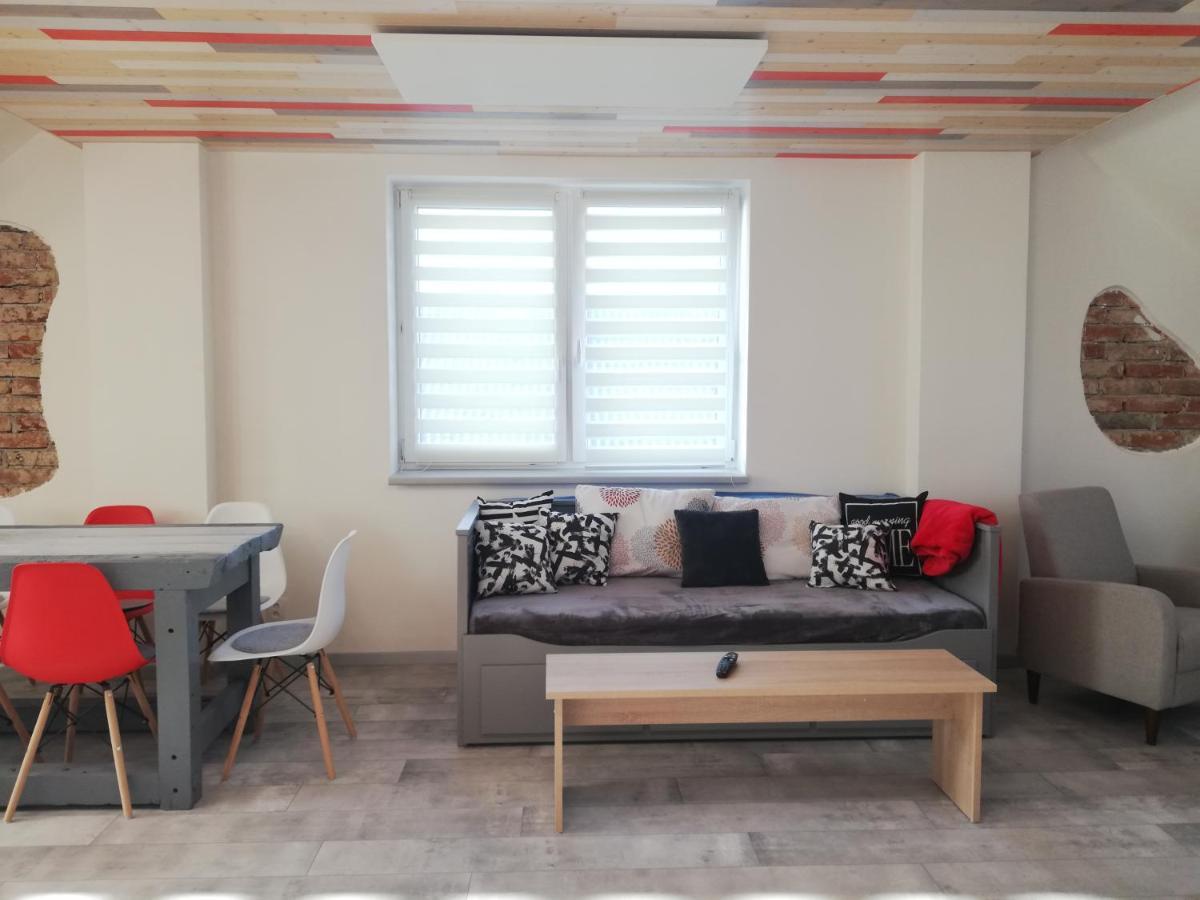 Pod Capy, Apartment