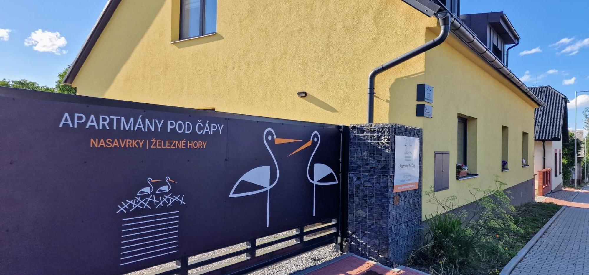 Pod Capy, *